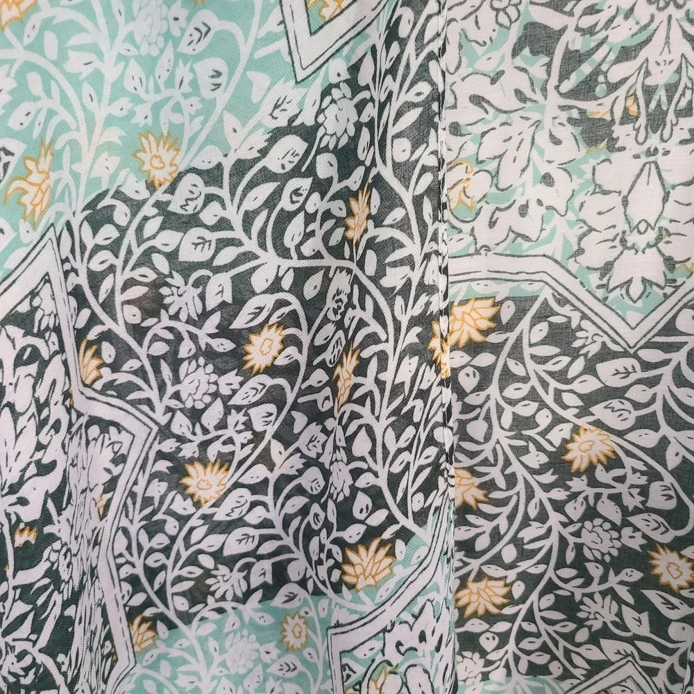 Skyline Women's Colorful‎ Floral Wrap Shaw One Size